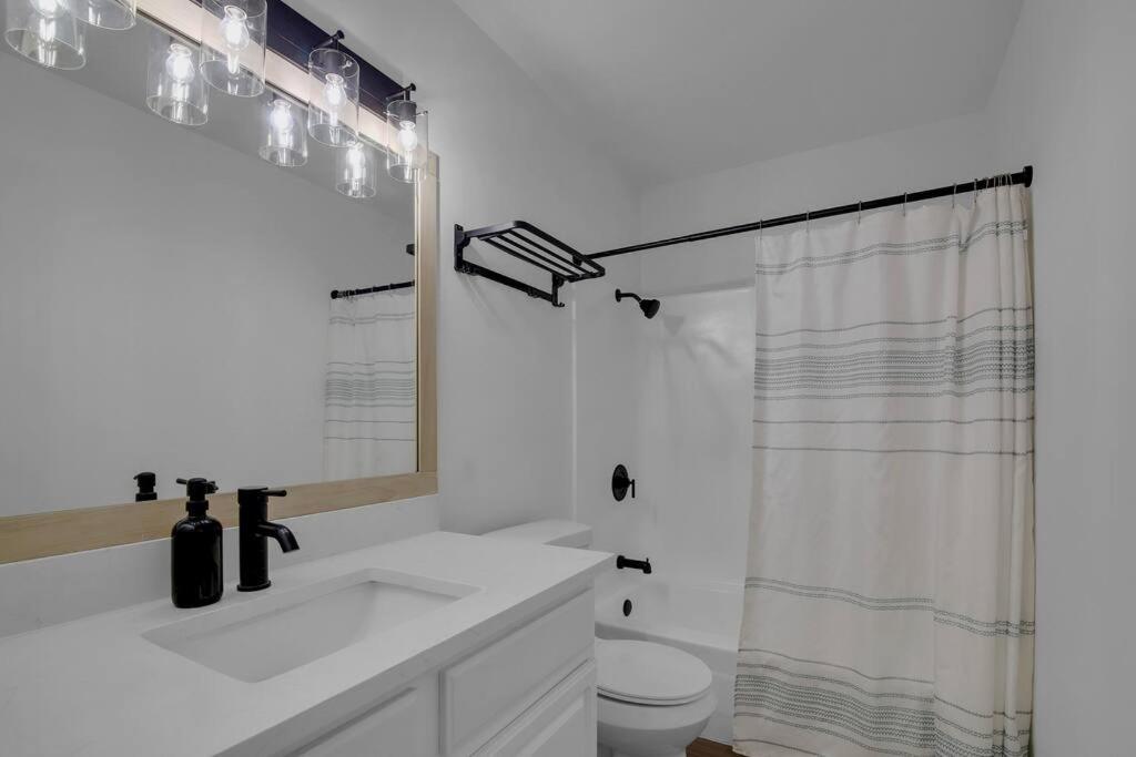Condo Near Downtown Austin! Luaran gambar