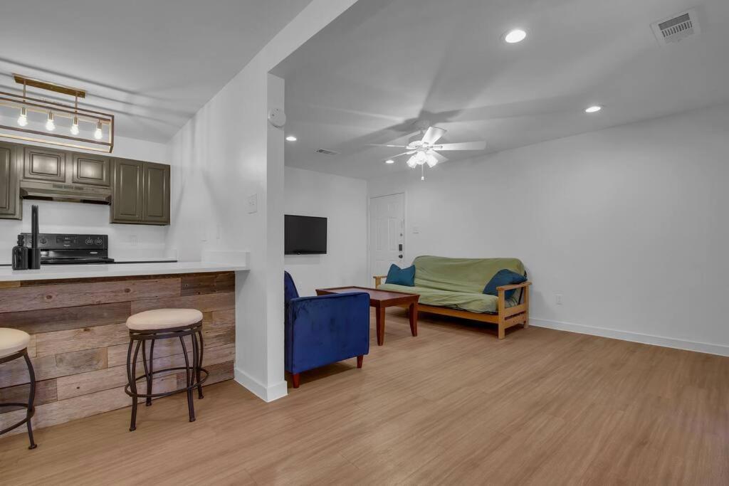 Condo Near Downtown Austin! Luaran gambar